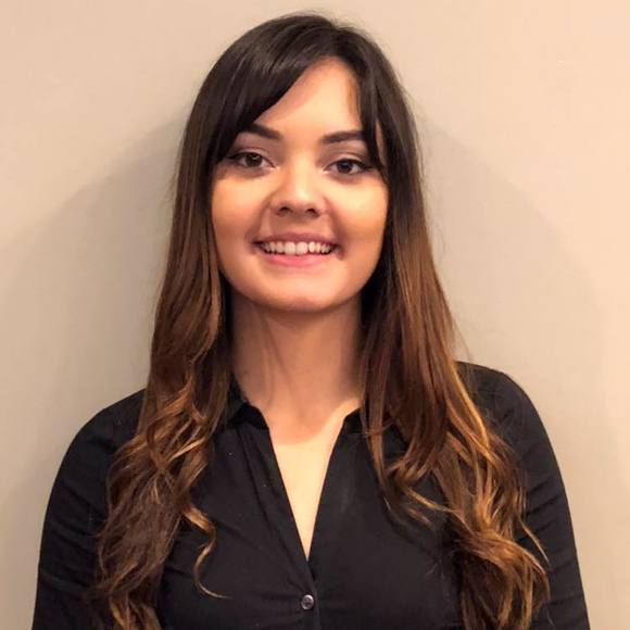 Meet your Posher, Laura - Picture 1 of 1